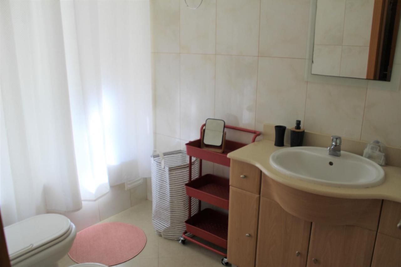 5B Sra Da Rocha - Casas & Papeis Apartamento Armação de Pêra Exterior foto